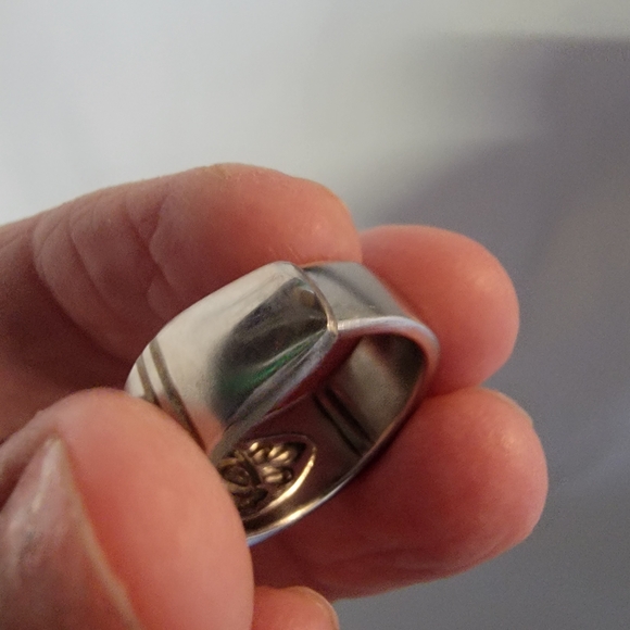 Handmade Silver Floral Engraved Spoon Ring - Picture 3 of 4